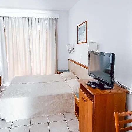 Panas Aparthotel *